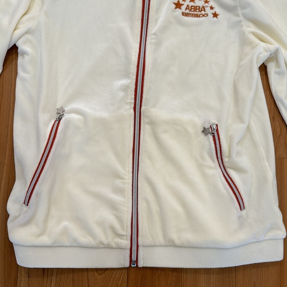ABBA Waterloo velour jacket from the ABBA museum in Stockholm, Sweden - Picture 3 of 5